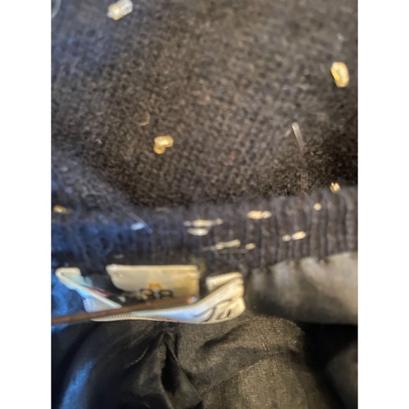 Elsie Tu 100% Cashmere Black Beaded Silk Lined Beautiful Sweater - Picture 4 of 5